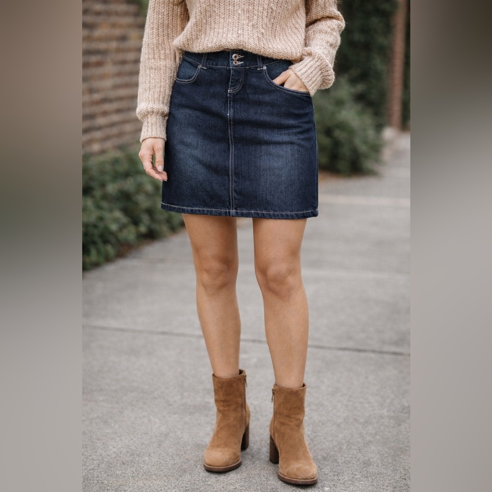 Vero Moda Denim‎ Skirt Size Medium